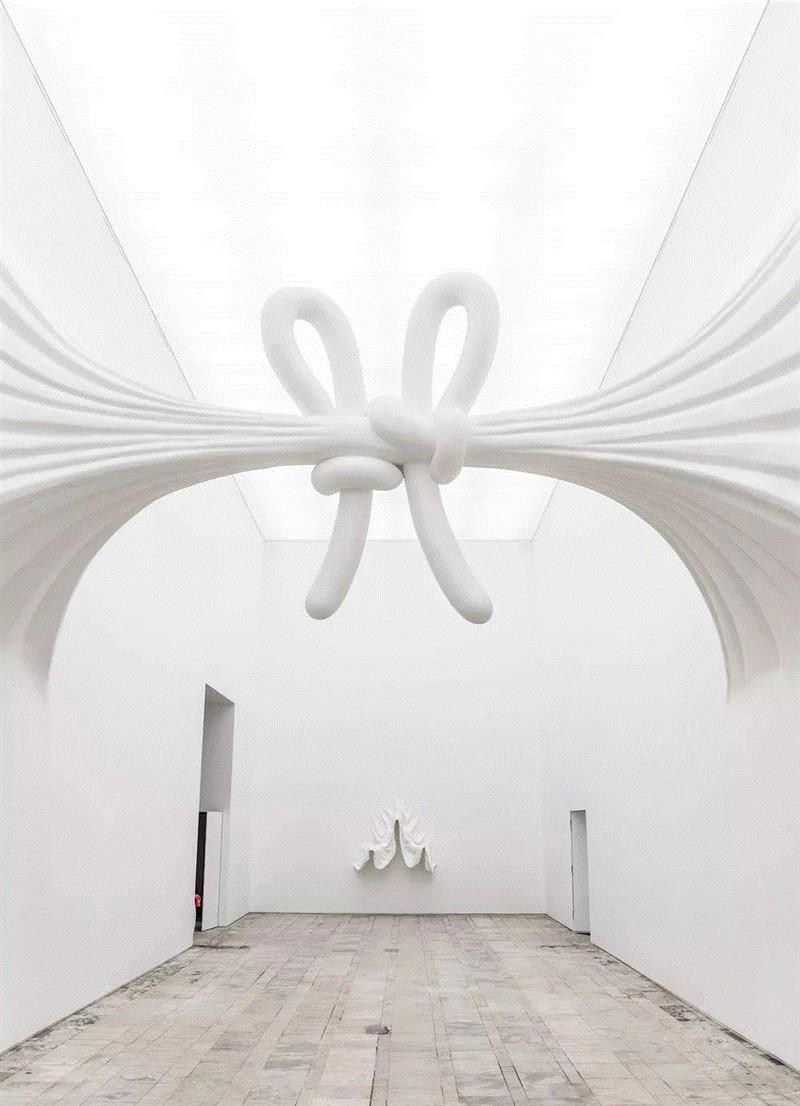 Daniel从2016年开始，通过特殊眼镜看到更多色彩，作品也更加多彩，欣赏一组他的彩色作品。,雕塑丨天马行空的抽象作品,雕塑,眼镜,颜色,眼中,Relic,大哥大,墙面,色弱,建筑学,大部分