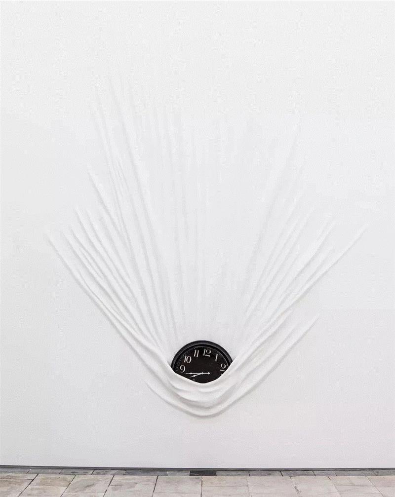 Daniel从2016年开始，通过特殊眼镜看到更多色彩，作品也更加多彩，欣赏一组他的彩色作品。,雕塑丨天马行空的抽象作品,雕塑,眼镜,颜色,眼中,Relic,大哥大,墙面,色弱,建筑学,大部分