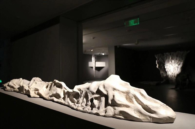 遇见艺术｜和中南民族大学学子一起走进“因彼而行——周褐褐个展”,周褐褐,学子,中南民族大学,同学们,中南民族大学美术学院,合美术馆,女儿,结局,展讯,美术馆