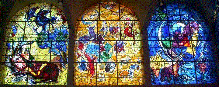 马克·夏加尔为耶路撒冷哈大沙医院的犹太教堂创作的色彩玻璃,马克·夏加尔丨他的画里，藏着爱情,俄罗斯,Chagall,巴黎画派,夏加尔,马克·夏加尔,现代主义,犹太,Lex 