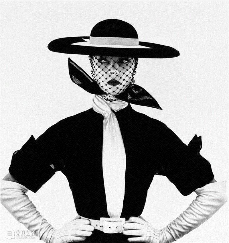 欧文·佩恩（Irving Penn）经典摄影系列，Vogue 1950年6月号封面，模特Jean P