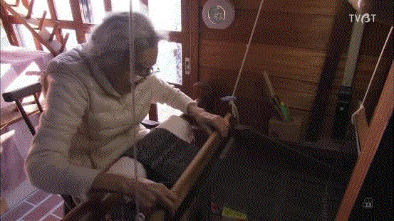 豆瓣9.6分，看了这对90岁老夫妻的神仙日子，我们真的是在虚度此生！,老夫妻,神仙日子,此生,豆瓣,爷爷,奶奶,日子,房子,英子,家里