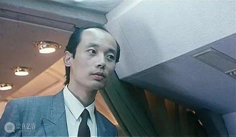 葛优在《代号美洲豹》中饰演“亚洲黑色特别行动小组”恐怖分子成员郑贤平，劫持了专机要求释放人质，最后被
