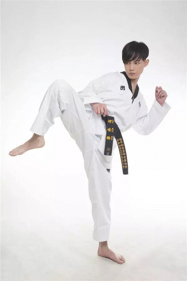 来，聊聊尹正,尹正,电影,演员,张国荣,导演,袁华,王勇,沈腾,音乐,夏洛特烦恼