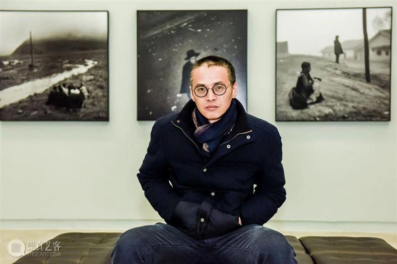 【SC?P｜照片故事】黎朗——《彝》的故事,黎朗,双年展,彝族,成都,SCoP,四川,彝人,黑色,上海摄影艺术中心,瓦伦西亚