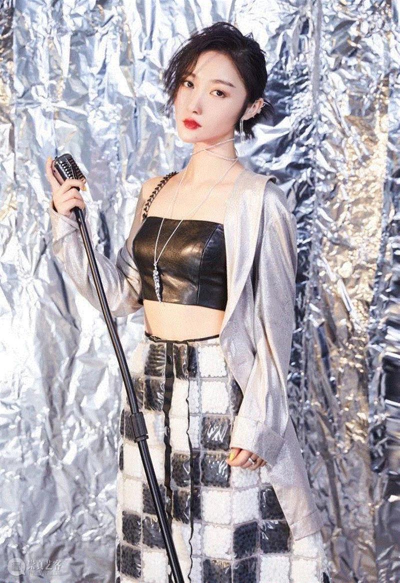 她的歌被汪峰翻唱，被全网刷屏，这个98年的姑娘凭什么这么火？,汪峰,全网,胡66,音乐,酷狗,歌手,粉丝,视频,旋律,金曲