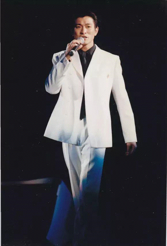 刘德华失声哭泣：拼了一辈子的天王，请你好好休息！,刘德华,天王,音乐,演唱会,唱功,电话,偶像,老天,这首歌,劳模