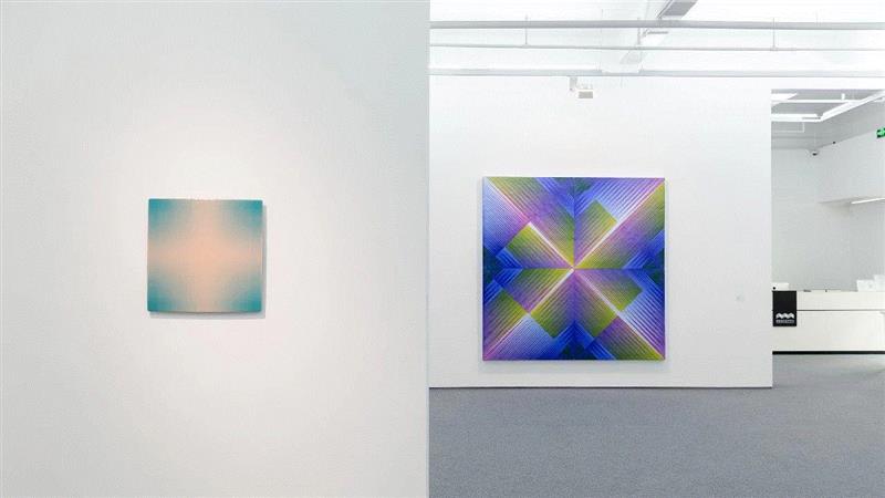 十·一 假期开馆公告 | 蜂巢当代艺术中心,蜂巢,假期,公告,深圳,Shenzhen,798艺术区,官方,HIVE,李昌龙,通道