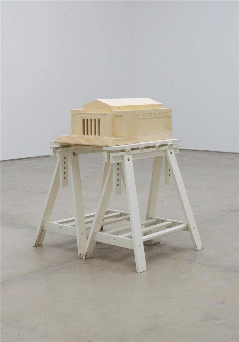 陆垒，《礼堂》，石膏+木架，90×70×100cm，2010,三遠当代艺术中心恭祝大家国庆节快乐 | 10.1-10.3期间闭馆,丙烯,现场图,李易纹,王茂,张慧,油画,陈晓云,刘聪,水彩,董大为