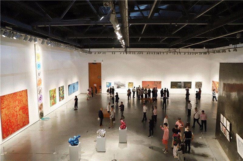 展览现场,“异形——2018上海抽象艺术宁波展“开幕，国庆到美术馆吹吹海派风,宁波,异形,美术馆,海派,宁波美术馆,抽象画,副主席,会长,许德民,副会长