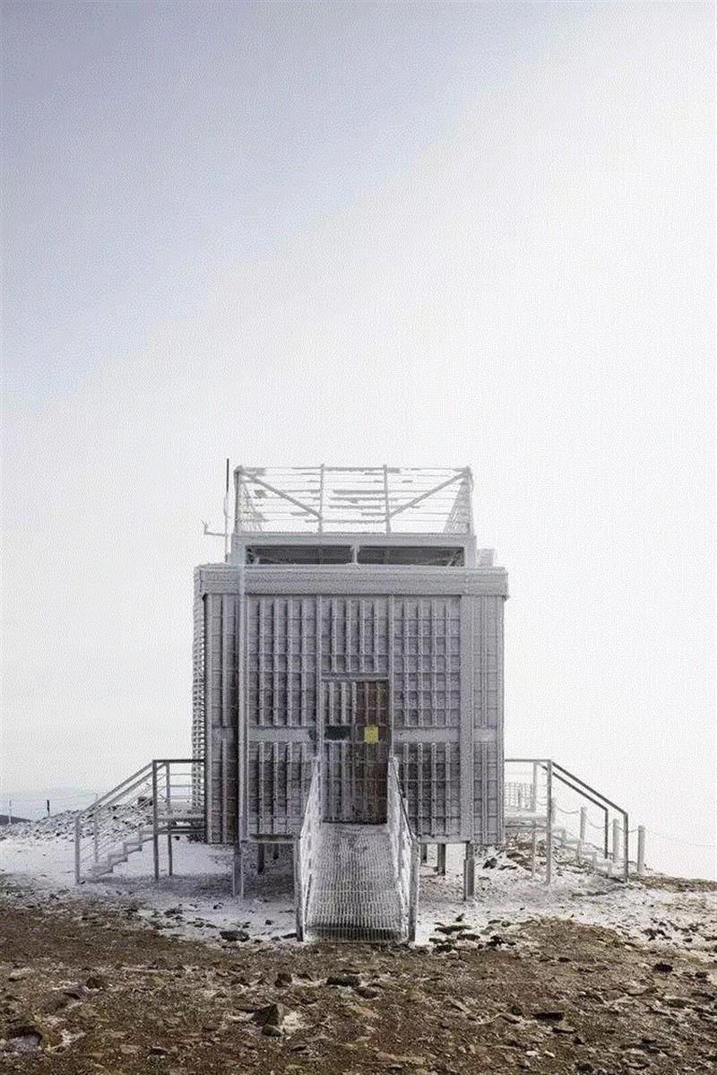 ? Andrea Thiel Lhotakova,世界最冷酷、最无情、最难建造的邮局 Sně?ka / e-MRAK,邮局,建筑,Lhotakova,国家公园,房子,MRAK,捷克,建筑师,山峰,世界上