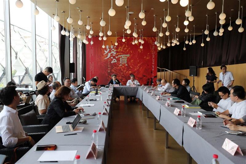 “葵颂”展览上午场研讨会：从野火到葵颂——改革开放四十年的历史经验与现实感觉,葵颂——许江近作展正式开幕！,许江,葵颂,近作展,上海民生现代美术馆,野火,雕塑,一代人,油画,装置,华葵