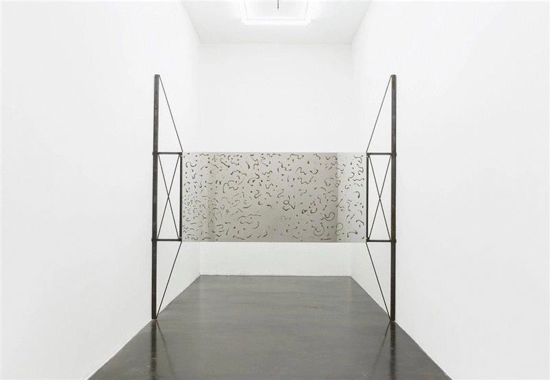 正在展出｜杨心广：坏土  ( Yang Xinguang: Bad Soil ),杨心广,Bad,Soil,Oct,北京公社,物质,iron,不锈钢,中央美术学院美术馆,假期