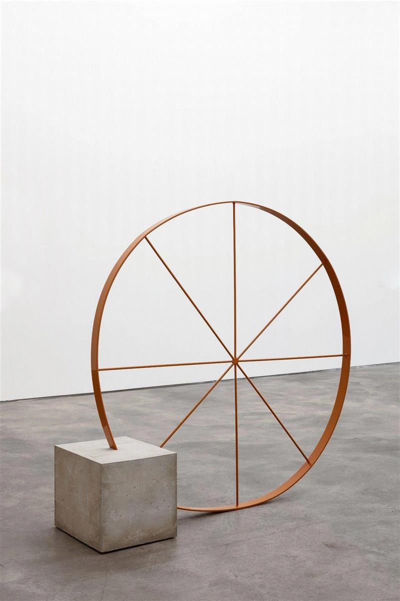 Gary Hume, Interrupted Progress (tbc), 2018,Sprüth Magers 柏林丨加里·休姆 Gary Hume 新展开幕,Hume,Sprüth,Magers,柏林,加里·休姆,轮子,休姆,雕塑,inches,London