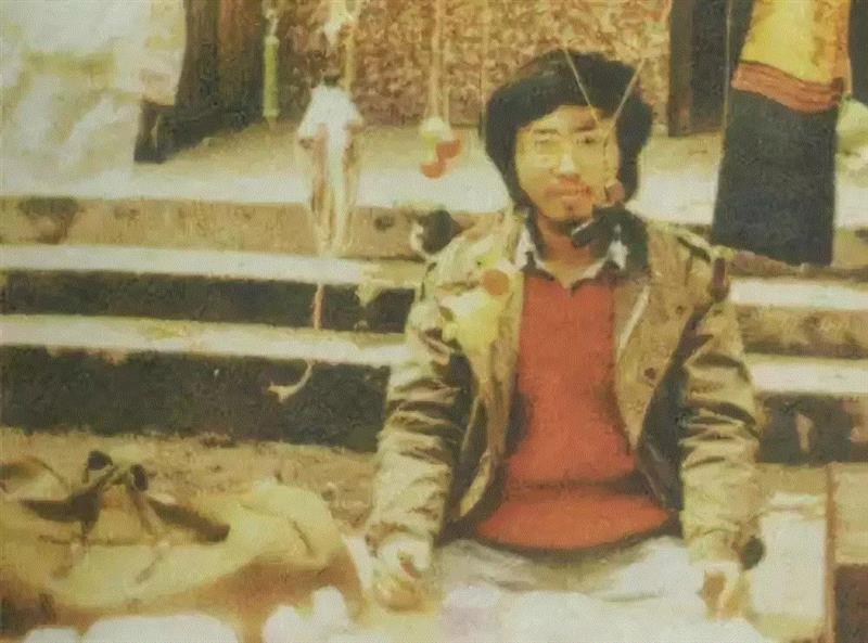 詩，死了。,海子,诗人,诗歌,太阳,文学,西川,今夜,大海,北大,青年