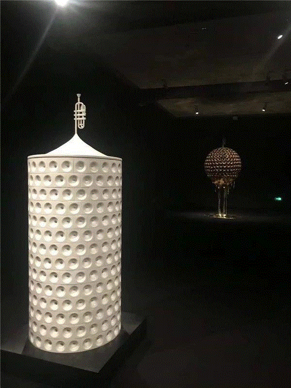 ▼,调调？tiáo diào！——读王艺2018研究展 | 亚洲艺术·现场,王艺,tiáo,diào,亚洲,小号,乐器,雕塑,材质,调性,记忆