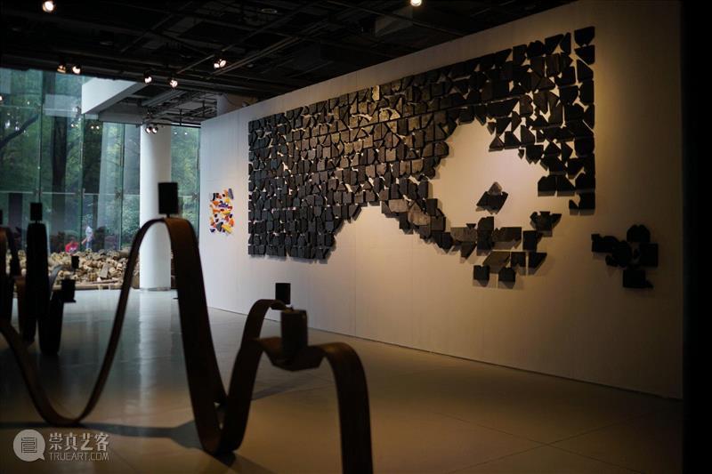 上海MoCA十三周年|群展‘众妙之门’  注入多元学科能量 拓展艺术边界,上海当代艺术馆,石至莹,李磊,杨青青,严培明,科技,井士剑,王冬龄,雕塑,装置,人工智能,嘎德