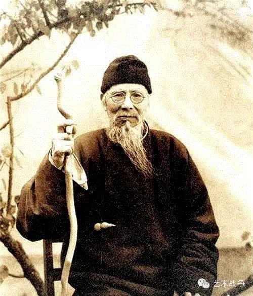 ,俗，限制了齐白石的艺术高度,齐白石,文人画,笔墨,民国,诸君,画法,功底,蒋介石,人品,画匠