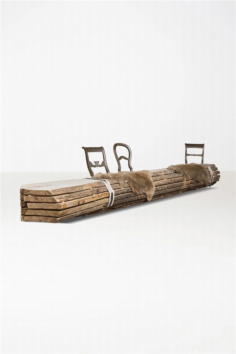 ▲树干长凳（TREETRUNK BENCH），1999，Makkink & Bey设计工作室,展览预告 | 9月29日新展览“超景观LAND(E)SCAPE ”开幕！,景观,LAND,SCAPE,美术馆,Bey工作室,工作室,建筑,Bey,模型,设计师