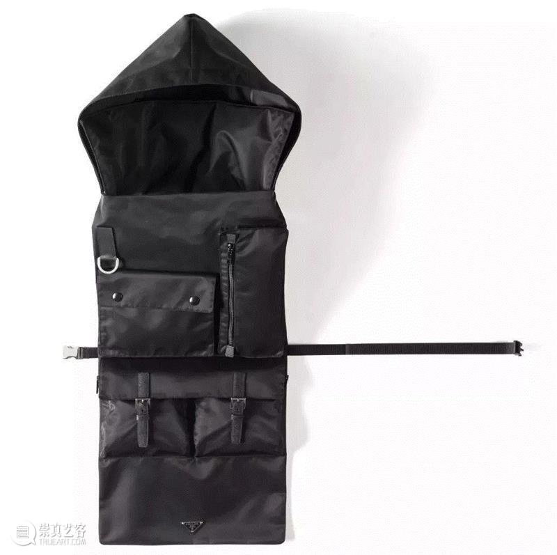 Prada的默瑟主义,Prada,默瑟,尼龙,Miuccia,品牌,建筑,设计师,背包,材质,黑色