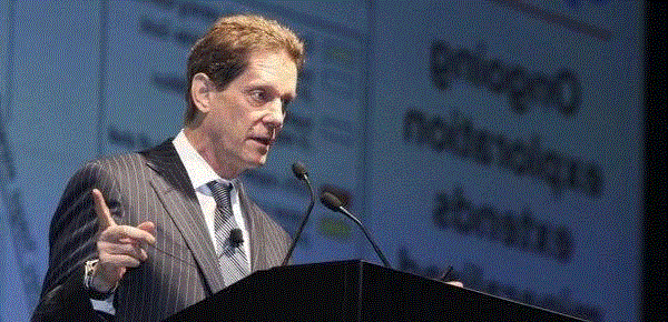 如今已是亿万富翁的罗伯特·弗里德兰（1950-）。图源：Getty Images,作为神秘主义者的乔布斯,乔布斯,主义者,弗里德兰,农庄,LSD,图源,罗伯特,苹果,附近,果园