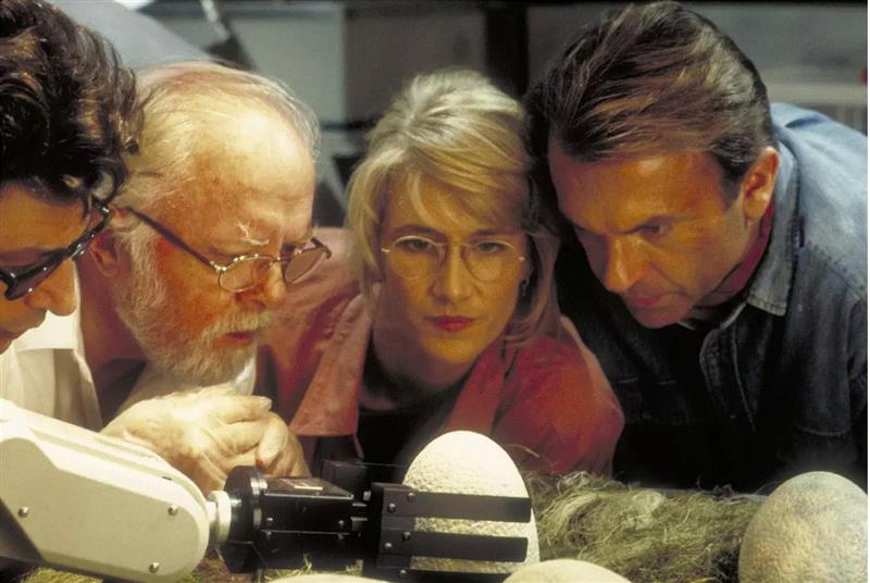 然而二十多年后，悲剧又再次上演。,6月份最期待的电影，终于来了！,电影,恐龙,侏罗纪公园,博士,侏罗纪世界,哈蒙德,电脑,公园,特效,模型