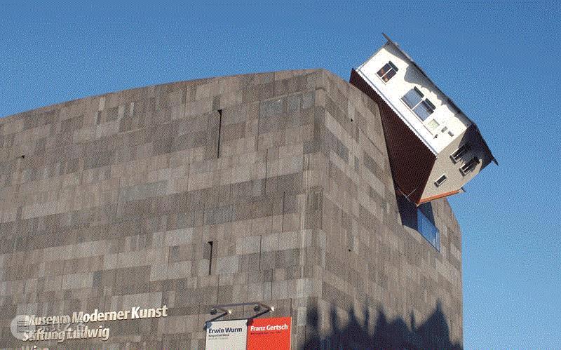 如果你看过他的“One Minute Sculptures（一分钟雕塑）”、“肥胖”系列、“Hous