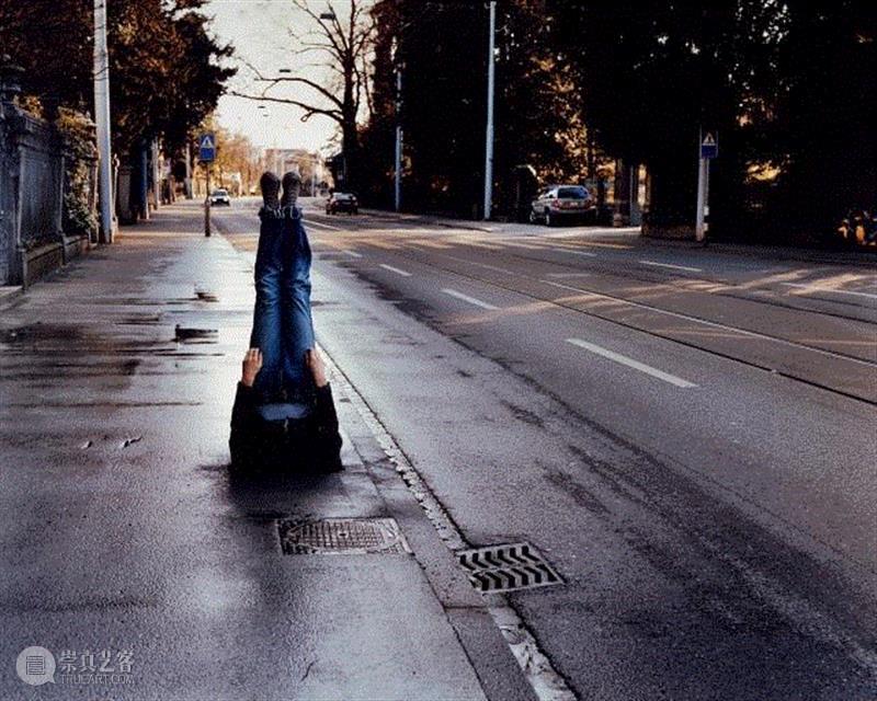 Erwin Wurm，一分钟雕塑,Why so serious? 吞下世界的艺术家——欧文·沃姆,欧文·沃姆,公共艺术,雕塑