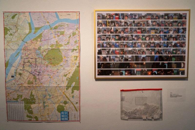 《行跡可疑》:以无聊对抗无聊丨AMNUA展评,行跡可疑,丨AMNUA,南京,华茂,装置,公车,南京艺术学院美术馆,视频,盛剑峰,目的地