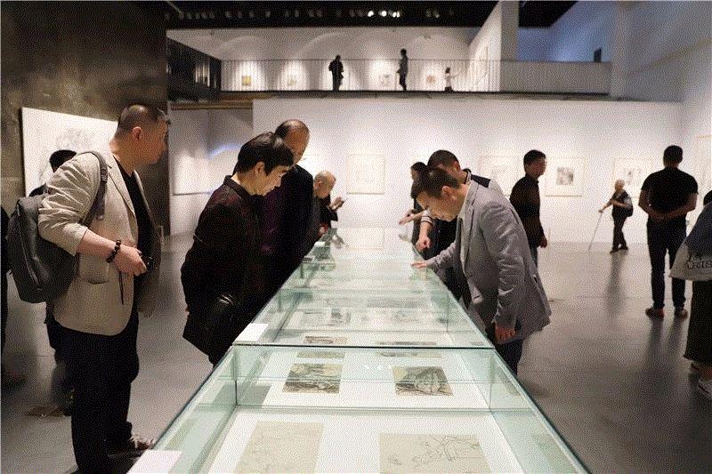 展览现场,宁波籍艺术家吴洪晖在甬首展开幕 | 附开幕式现场视频,吴洪晖,宁波,甬首展,开幕式,视频,副主席,宁波美术馆,杭州画院,吴永良,浙江省
