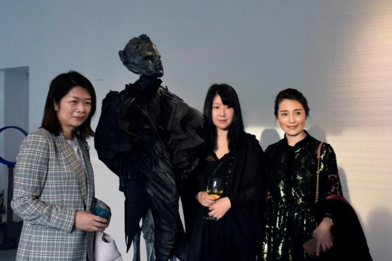 艺术亭台 PAVILION |《驱散阴霾之虚室生白》展览开幕,阴霾,亭台,PAVILION,周褐褐,上海当代艺术馆,策展人,孙文倩,雕塑,良夜,开幕式