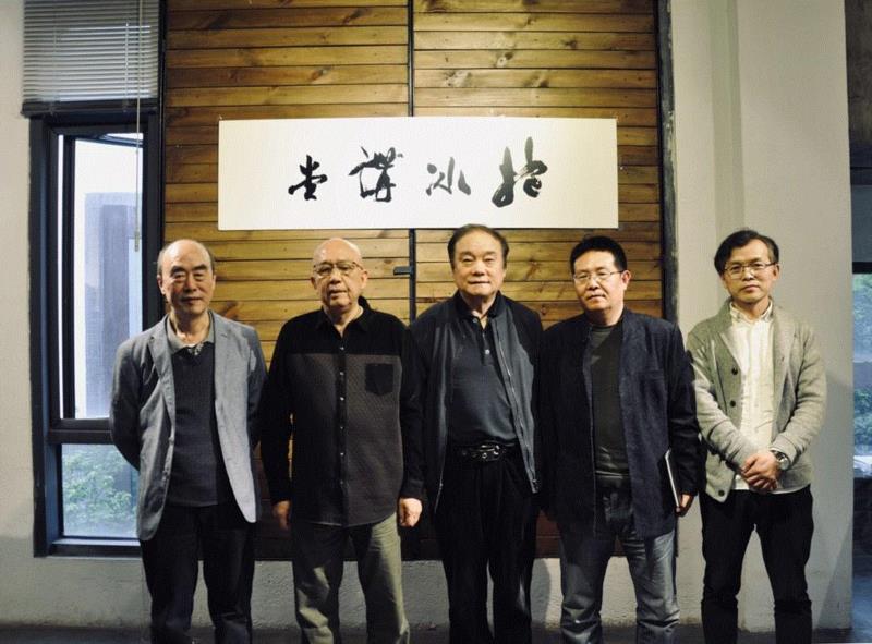  嘉宾：（左起）张天弓、徐本一、李宁、孟庆星、段成波,活动回顾 | 武汉 · 抱冰讲堂4.13于视觉书屋开讲,讲堂,书屋,书法,张天弓,四体书势,书学,卫恒,字势,书体,崔瑗