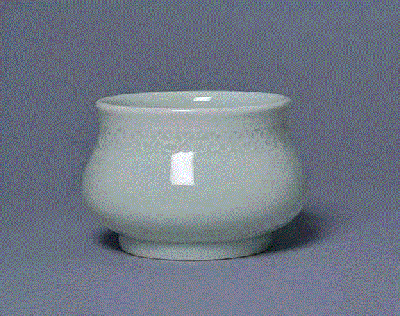 清乾隆 粉青釉如意纹炉,图集丨中国传统纹样之如意纹,如意纹,纹样,图集丨,故宫博物院,图案,装饰,纹饰,漆器,瓷器,乾隆