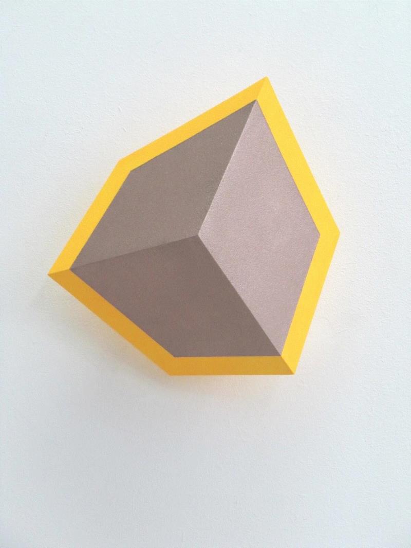 Contour VII, 25x24x14cm，2011,亨丽特·凡特虹（Henriette van 