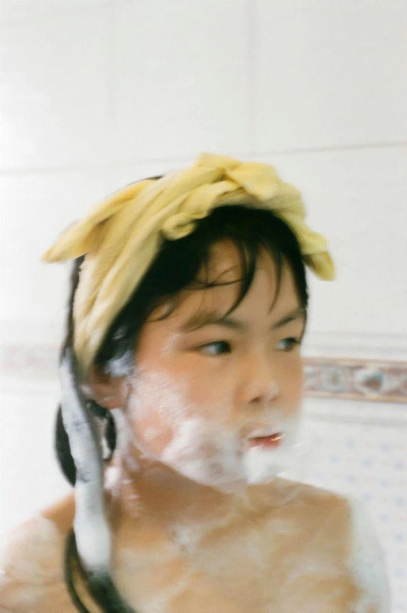 画廊 | Lean Lui 就这么走进我的生活,Lui,香港,装置,少女,直觉,以下,里面,很多人,摄影师,校园