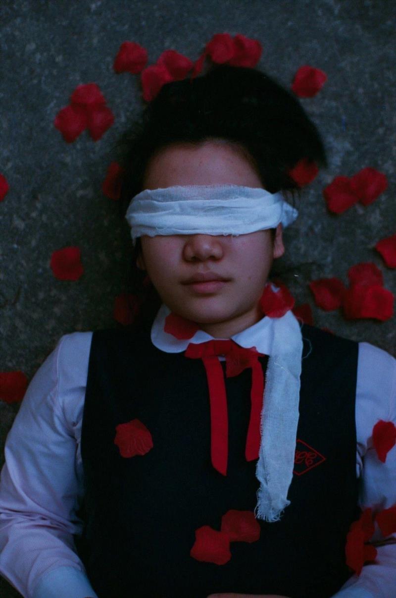 画廊 | Lean Lui 就这么走进我的生活,Lui,香港,装置,少女,直觉,以下,里面,很多人,摄影师,校园