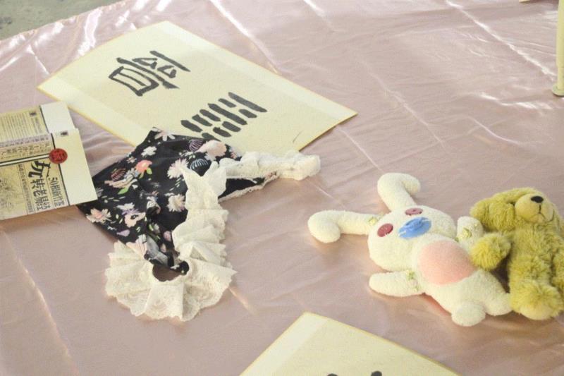 画廊 | Lean Lui 就这么走进我的生活,Lui,香港,装置,少女,直觉,以下,里面,很多人,摄影师,校园