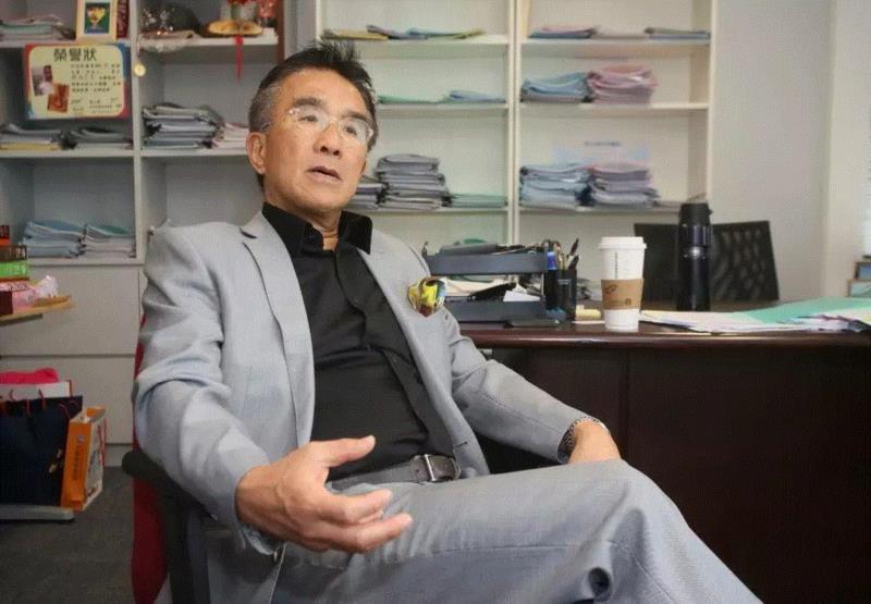 港版变形记！香港富豪卧底清洁工后承认：再也说不出“有斗志就能改变命运”,香港,清洁工,富豪,斗志,港版,变形记,卧底,田北辰,马云,老伯