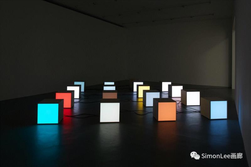 2011年在荷兰卢丹特Witte de With当代艺术中心展出的 In Sho