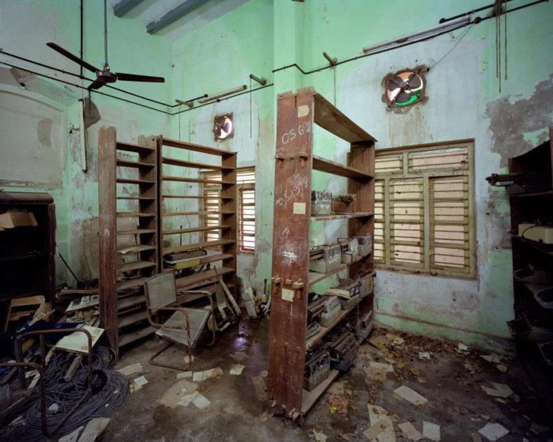 摄影丨他一生只拍废墟，作品惊艳世人,废墟,建筑,Thomas,相机,别墅,Jorion,意大利,城堡,摄影师,宫殿