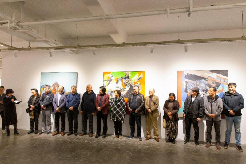 上图为开幕式嘉宾合影,【现场】《瑞容沉春》-蔡瑞蓉绘画作品展已于4月12日在三尚当代艺术馆开幕,蔡瑞蓉,艺术馆,三尚,绘画,瑞容沉春,水彩,教授,副主任,中国美术学院,副主席