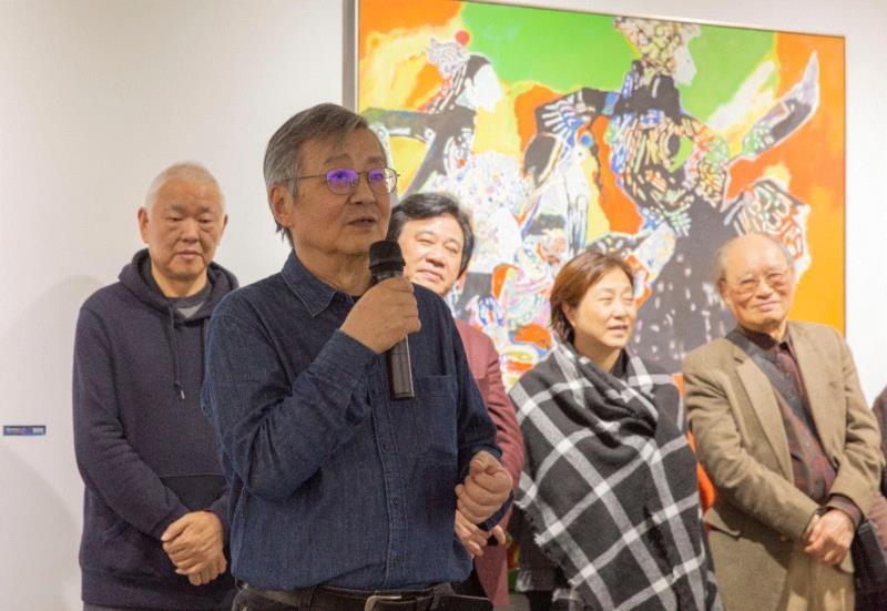 中国美术家协会版画艺术委员会副主任、原中国美术学版画系主任、教育系主任、中国美术学院张远帆致辞,【现场】《瑞容沉春》-蔡瑞蓉绘画作品展已于4月12日在三尚当代艺术馆开幕,蔡瑞蓉,艺术馆,三尚,绘画,瑞容沉春,水彩,教授,副主任,中国美术学院,副主席