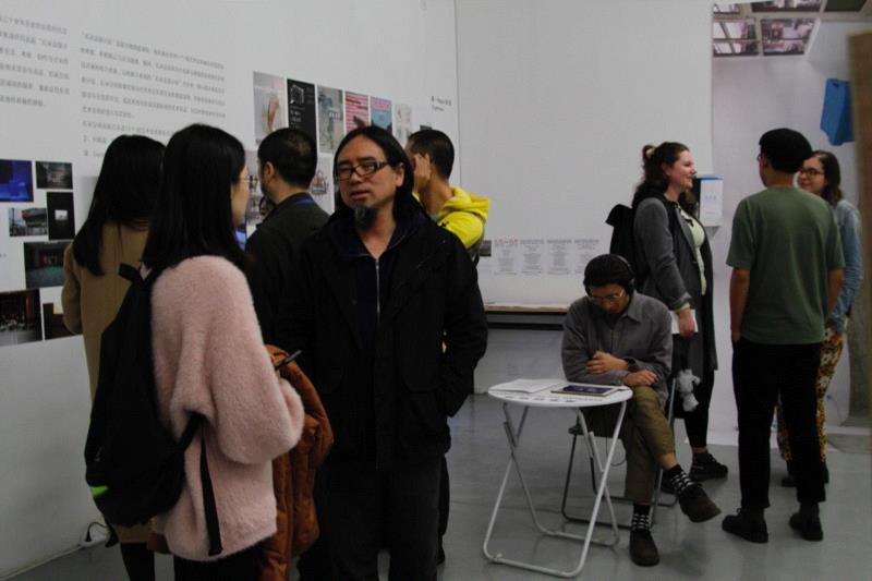 dAC开幕回顾|《我们在做什么——独立空间2018文献展》,dAC,独立空间2018文献展,二维码,研究所,泰康空间,策展人,黄边站,广州,顶上,影像
