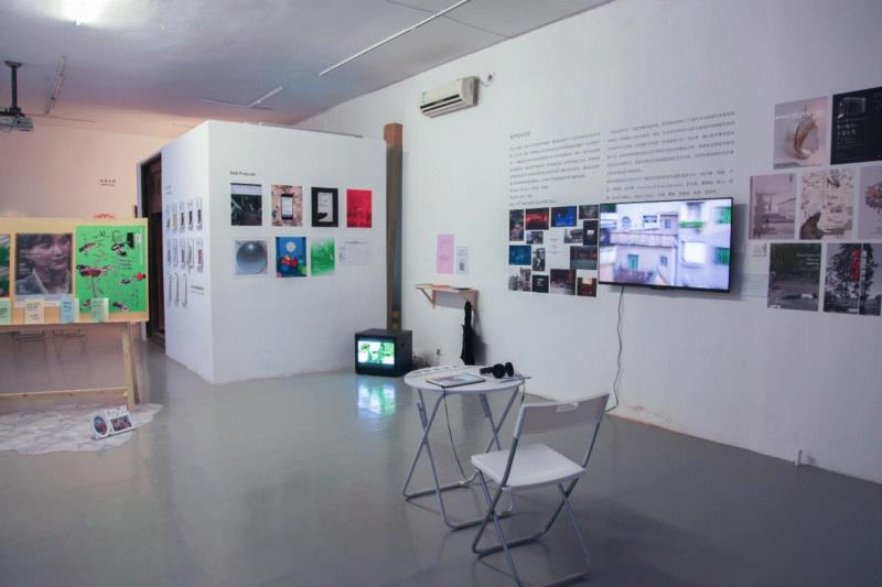 dAC开幕回顾|《我们在做什么——独立空间2018文献展》,dAC,独立空间2018文献展,二维码,研究所,泰康空间,策展人,黄边站,广州,顶上,影像