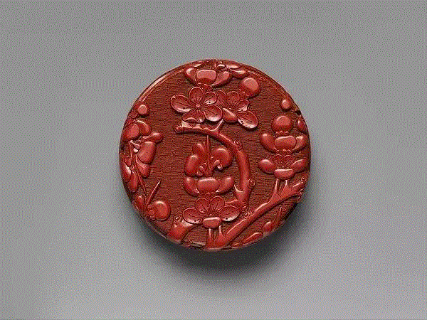 明中期 剔红梅花纹漆盒,工艺丨大都会博物馆珍藏中国漆器,件件精品!,漆器,大都会博物馆,工艺,直径,漆盘,乾隆,中期,漆盒,剔彩,晚期