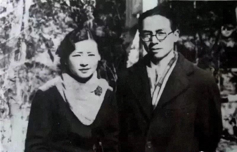 林徽因与梁思成,文艺 ▎林徽因的字让你明白，书法是另一种颜值,林徽因,书法,颜值,梁思成,李成江,村秋晚,梁思懿,周念慈,才情,扇面