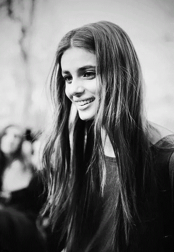 Ins：taylor_hill,100幅经典的女性黑白照，每一幅都美得令人心醉,女性,黑白照,Ins,光影,眼神,黑色,Penn,摄影师,Oszvald,轮廓