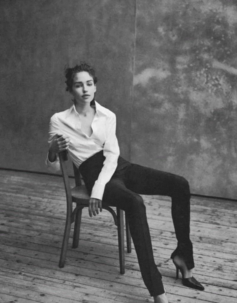 Photo by Peter Lindbergh,100幅经典的女性黑白照，每一幅都美得令人心醉,女性,黑白照,Ins,光影,眼神,黑色,Penn,摄影师,Oszvald,轮廓