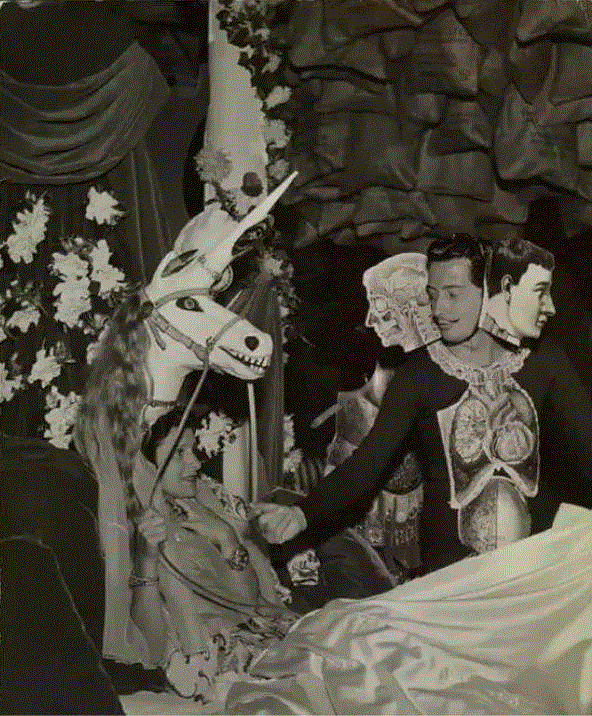 那一夜，我们如此疯狂~,又是一年龙虾季，吃货达利有话说,达利,龙虾,吃货,电话,加拉,面包,美食,超现实主义,加泰罗尼亚,美人鱼
