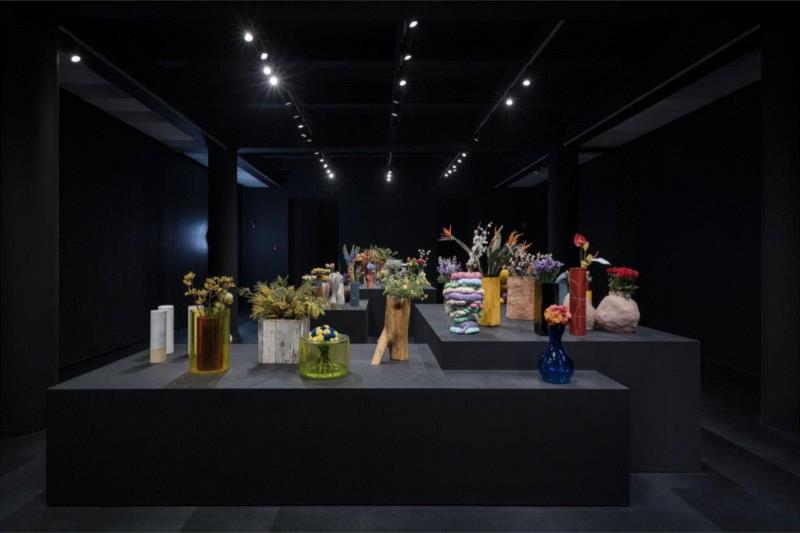 “如果你的眼睛不用来看，就会用来哭”展览现场图，上海外滩美术馆，2019年,【RAM讲座】视觉科学——从错觉到艺术,RAM,错觉,上海外滩美术馆,通道,官网,二维码,地点,虎丘路20号,讲者,华沙